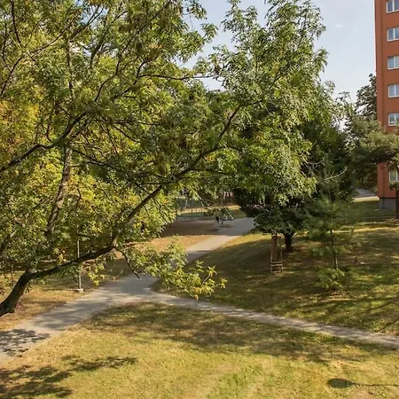 Utulny Byt Na Ulici Vrsovcu